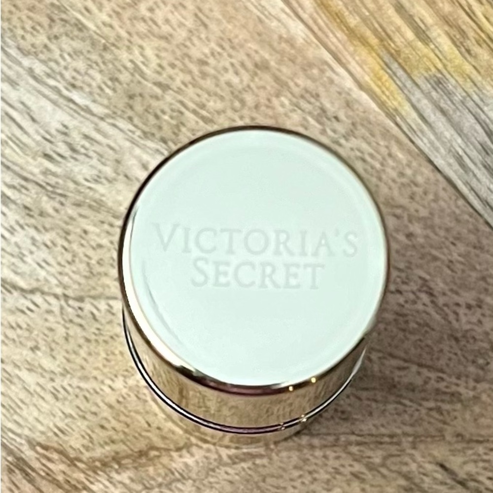Victoria's Secret Very Sexy Now stick perfume